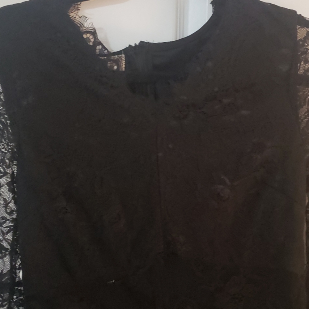 Lace romper - Picture 5 of 7